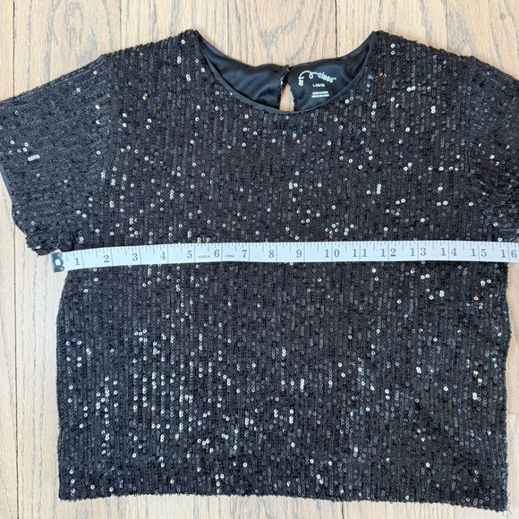 Art Class Girls’ Boxy Black Sequin Kids Crop Length Top Size Large 10/12 - Picture 7 of 11